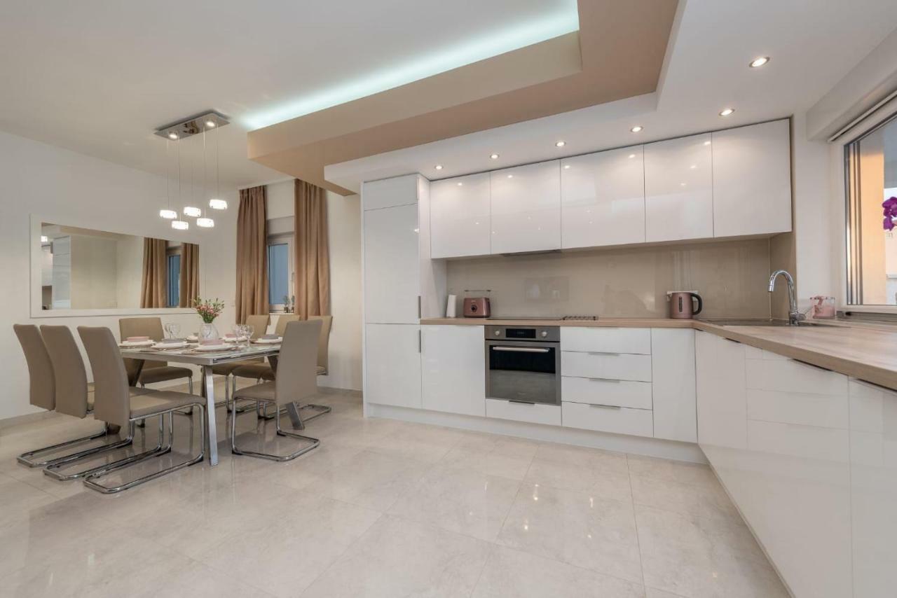 Villas Sabun - Modern House With Heated Pool بريفلاكا المظهر الخارجي الصورة