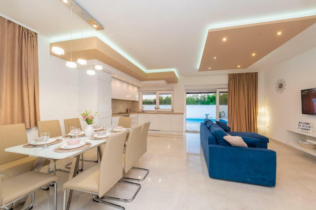 Villas Sabun - Modern House With Heated Pool بريفلاكا المظهر الخارجي الصورة